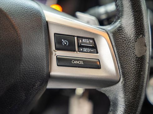 Used 2014 Subaru Crosstrek 2.0i Limited AWD/4WD image 25
