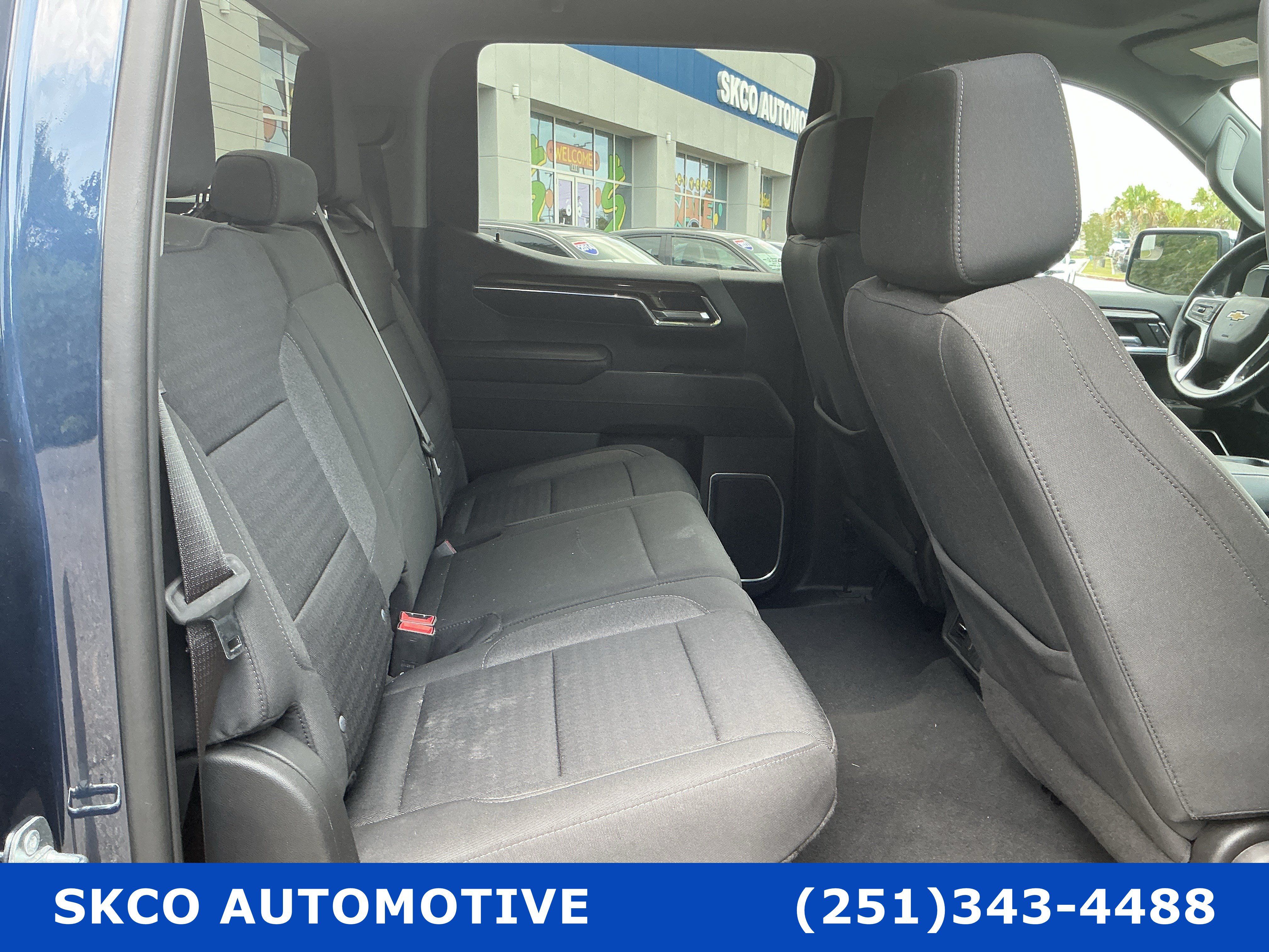 Used 2023 Chevrolet Silverado 1500 LT AWD/4WD image 14