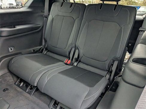 New 2025 Jeep Grand Cherokee L Laredo image 26