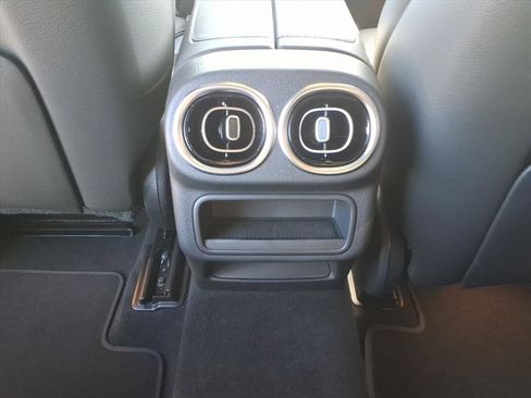 New 2026 Mercedes-Benz GLC 300 4MATIC image 27