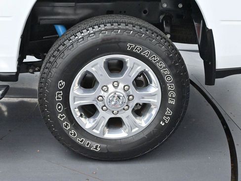 Used 2025 RAM 2500 Big Horn AWD/4WD image 38