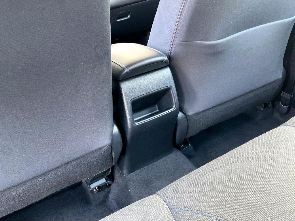 Used 2021 Toyota Corolla SE w/ Carpet Mat Package (TMS) FWD image 28