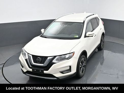 Used 2020 Nissan Rogue SV w/ Premium Package image 19