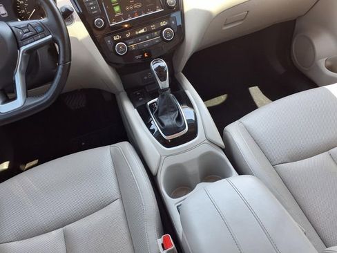 Used 2021 Nissan Rogue Sport SL w/ Premium Package FWD image 11