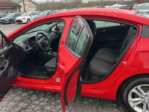 Used 2019 Chevrolet Cruze LS w/ LS Convenience Package image 8