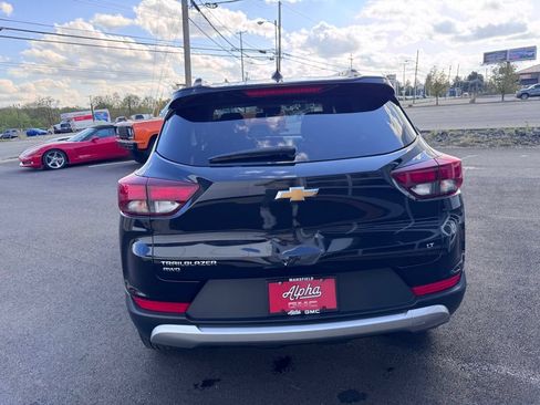 Used 2025 Chevrolet TrailBlazer LT AWD/4WD image 4