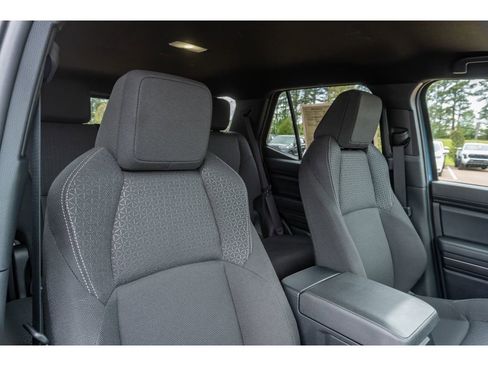 Used 2025 Toyota 4Runner SR5 image 18