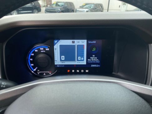 Used 2023 Ford Bronco Outer Banks image 4