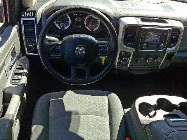 Used 2017 RAM 1500 Classic SLT AWD/4WD image 16