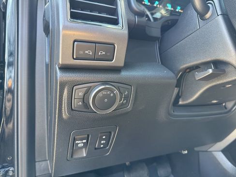 Used 2020 Ford F150 XLT w/ Equipment Group 302A Luxury image 10