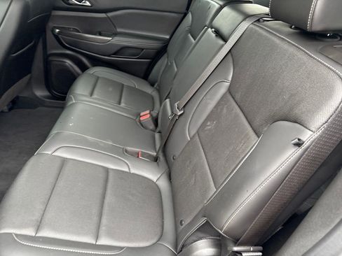Certified 2023 GMC Acadia SLT AWD/4WD image 18