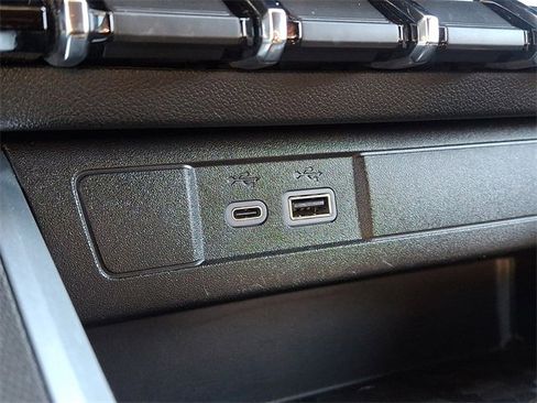 Certified 2023 Chevrolet Colorado LT w/ LT Convenience Package II image 23