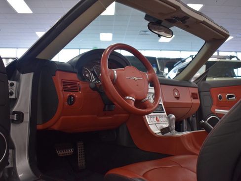 Used 2008 Chrysler Crossfire Limited image 32