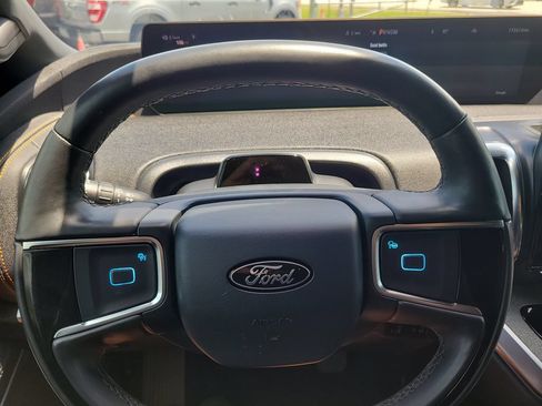 Certified 2025 Ford Expedition Tremor AWD/4WD image 31