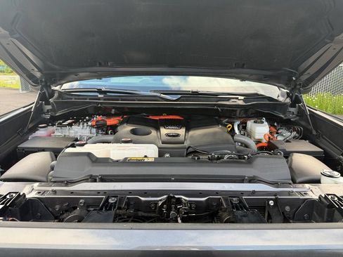 Used 2024 Toyota Tundra Capstone AWD/4WD image 29
