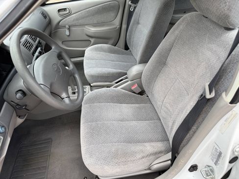 Used 1998 Toyota Corolla CE image 8