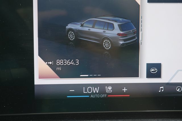 Used 2024 BMW X7 xDrive40i w/ Executive Package AWD/4WD image 21