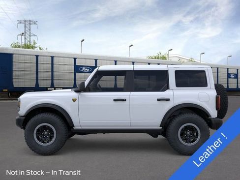 New 2026 Ford Bronco Badlands AWD/4WD image 3