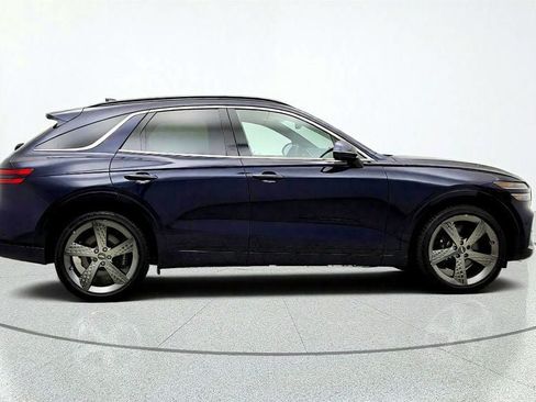 Used 2023 Genesis GV70 2.5T w/ Sport Prestige Package AWD/4WD image 4
