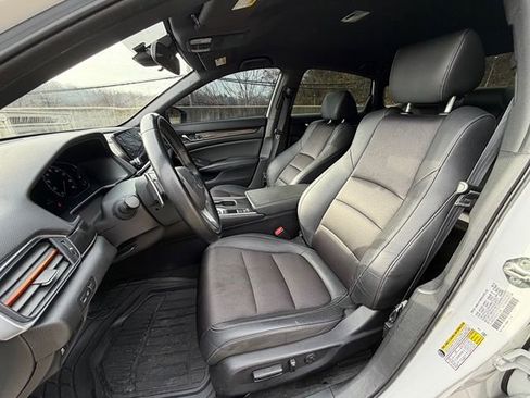 Used 2019 Honda Accord Sport image 15