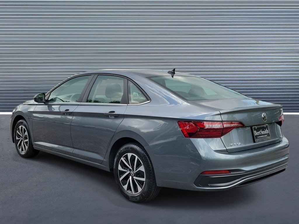 Used 2023 Volkswagen Jetta S FWD image 4