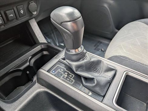 Used 2023 Toyota Tacoma TRD Off-Road w/ Technology Package AWD/4WD image 16