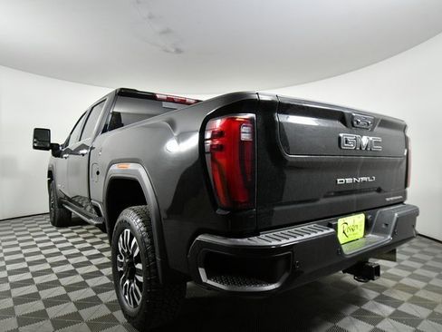 Used 2024 GMC Sierra 3500 Denali Ultimate image 13