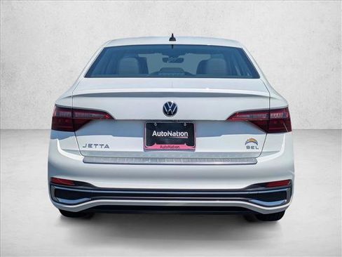 Used 2024 Volkswagen Jetta SEL FWD image 7