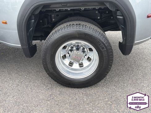 Used 2024 GMC Sierra 3500 SLT w/ SLT Premium Package AWD/4WD image 25
