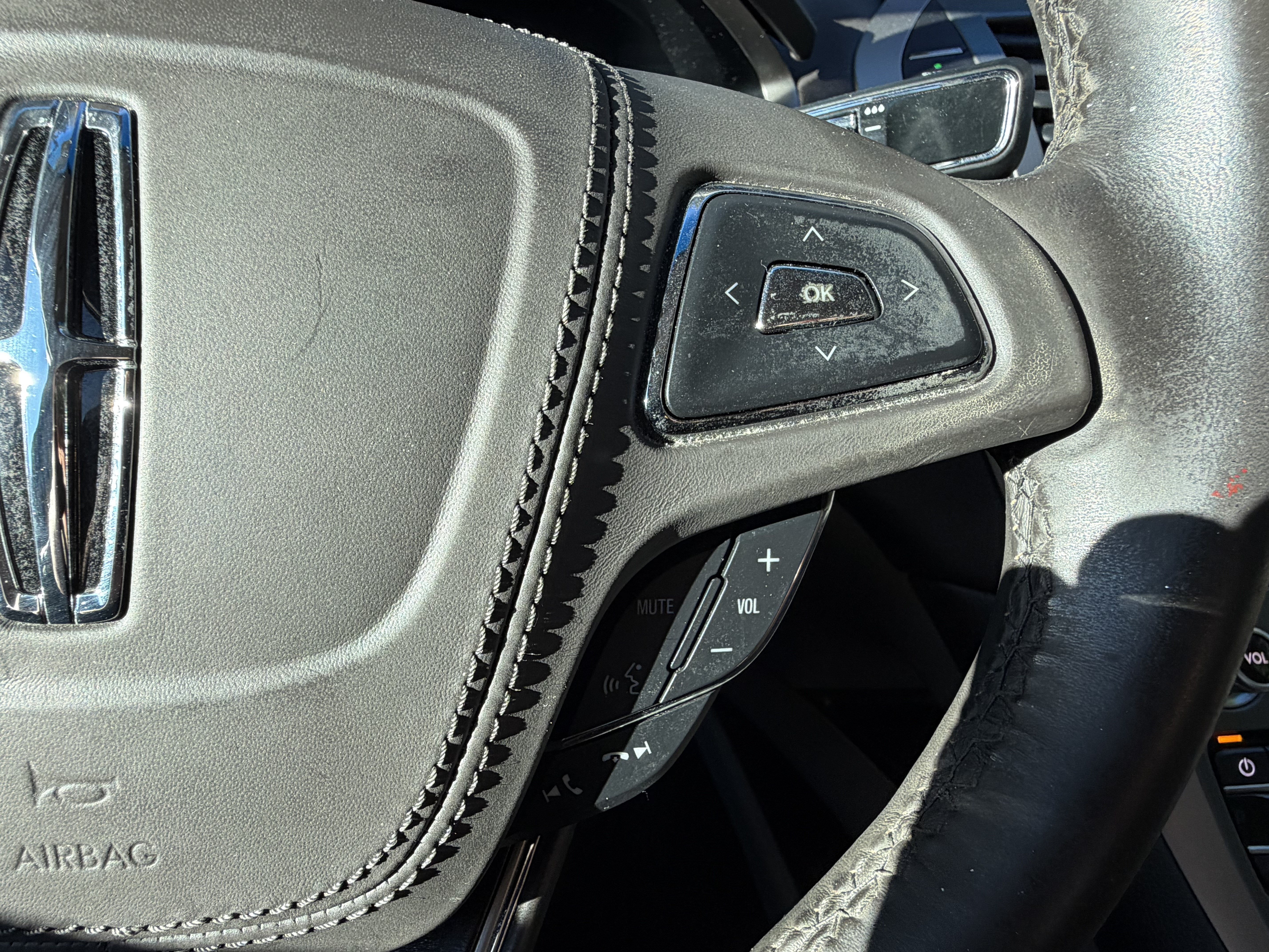 Used 2018 Lincoln MKZ Select w/ Select Plus Package FWD image 19