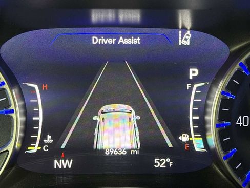 Used 2017 Chrysler Pacifica Touring-L Plus w/ Advanced Safetytec Group image 17