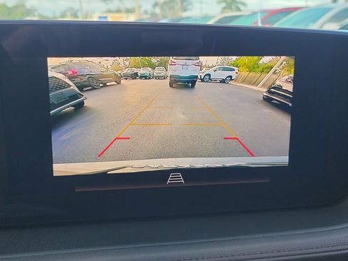 Used 2024 Buick Encore GX Avenir image 23