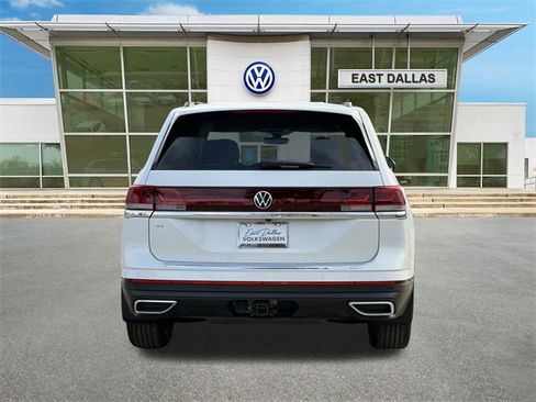 New 2026 Volkswagen Atlas SE image 4