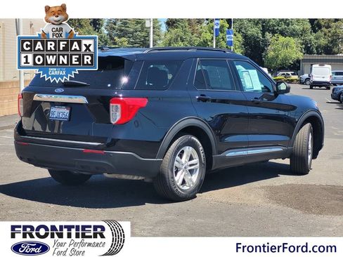 Used 2023 Ford Explorer XLT RWD image 4