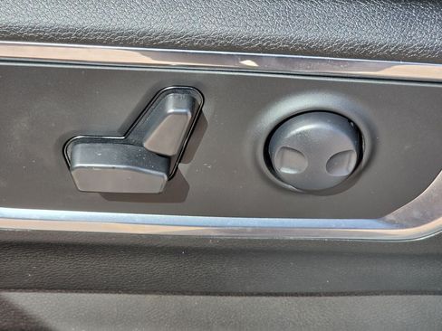 Used 2026 RAM 1500 Laramie AWD/4WD image 26