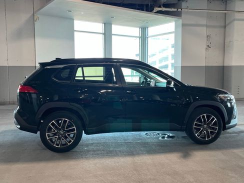 Used 2026 Toyota Corolla Cross XLE w/ Convenience Package FWD image 13