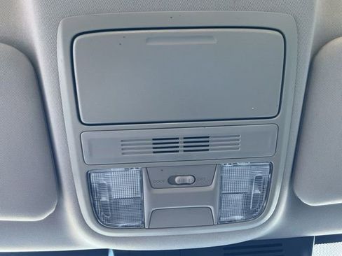 Used 2020 Honda CR-V LX image 17