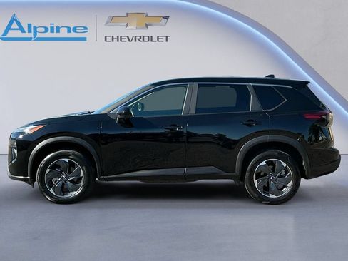Used 2025 Nissan Rogue SV AWD/4WD image 2