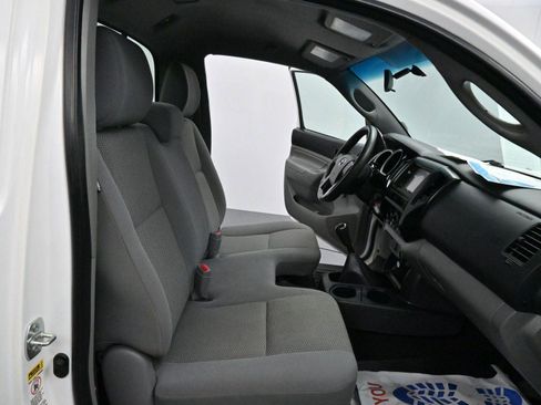 Used 2012 Toyota Tacoma 2WD Regular Cab image 21