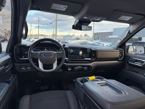 Used 2024 GMC Sierra 1500 Elevation image 15