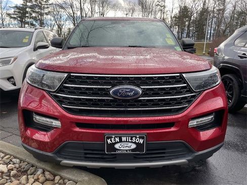 Used 2020 Ford Explorer XLT w/ Equipment Group 202A image 6