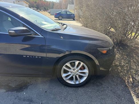 Used 2016 Chevrolet Malibu LT FWD image 9