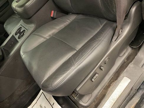 Used 2013 Chevrolet Silverado 2500 LTZ image 15