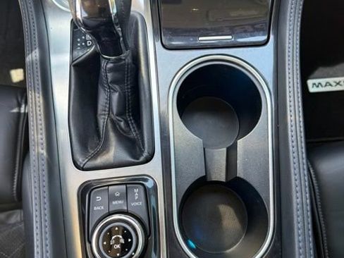 Used 2016 Nissan Maxima SR w/ Interior Lighting Package FWD image 18