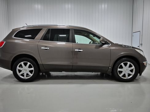Used 2009 Buick Enclave CXL w/ Entertainment Package #4 AWD/4WD image 33