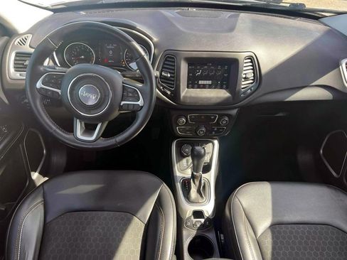 Certified 2019 Jeep Compass Latitude AWD/4WD image 14