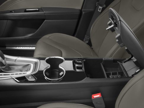 Used 2016 Ford Fusion Titanium FWD image 9