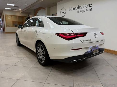 Used 2025 Mercedes-Benz CLA 250 image 3