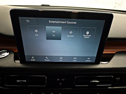 Used 2020 Lincoln Aviator Reserve w/ Equipment Group 201A image 13