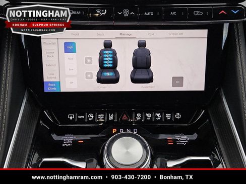 Used 2024 Jeep Grand Wagoneer L Series II w/ Quick Order Packagew 28T AWD/4WD image 15